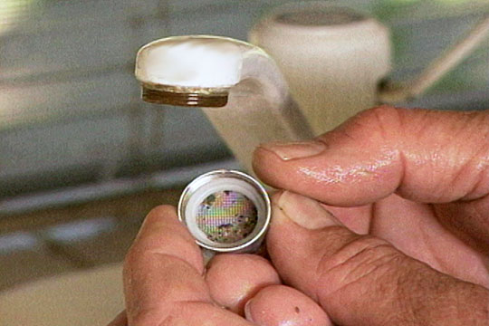 A Simple Fix for a Faucet Aerator that's Spitting and Sputtering - screenshot