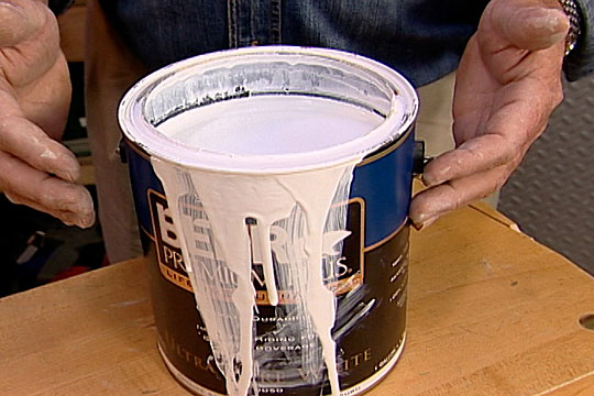 Three Ways to Avoid Dripping Paint and Paint-Filled Can Rims - screenshot